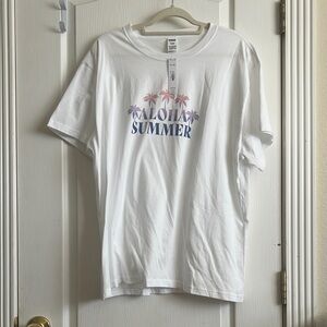 PINK vs White Campus tee